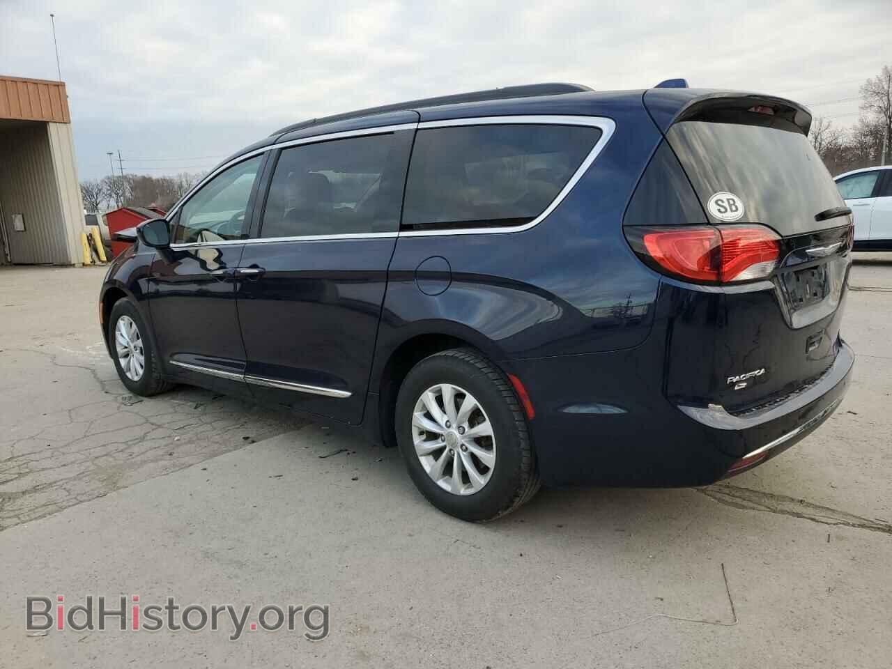 2017 CHRYSLER PACIFICA - VIN: 2C4RC1BG2HR514299 - Фото 2