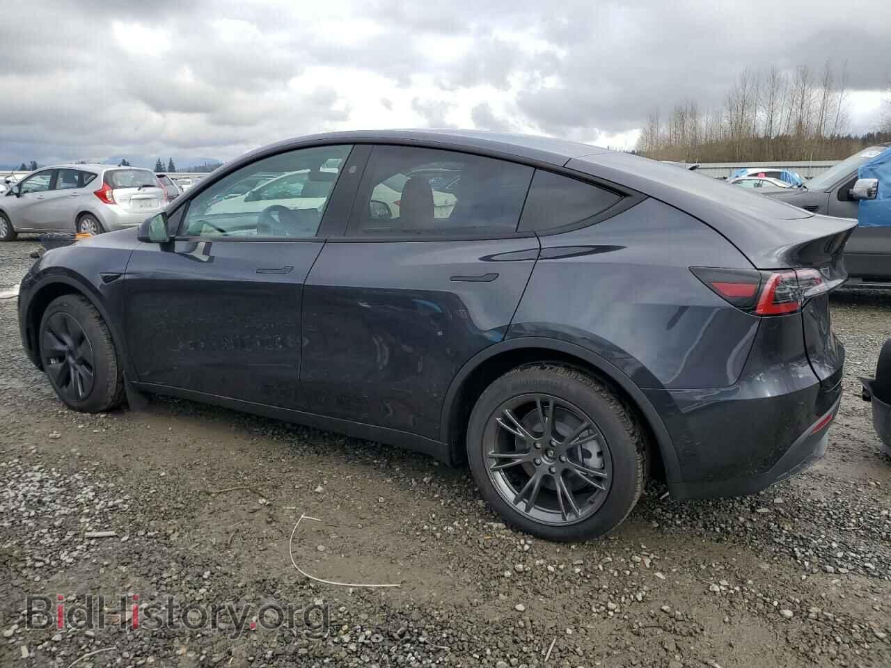 2024 TESLA MODEL Y - VIN: 7SAYGDEE5RF199560 - Photo 2
