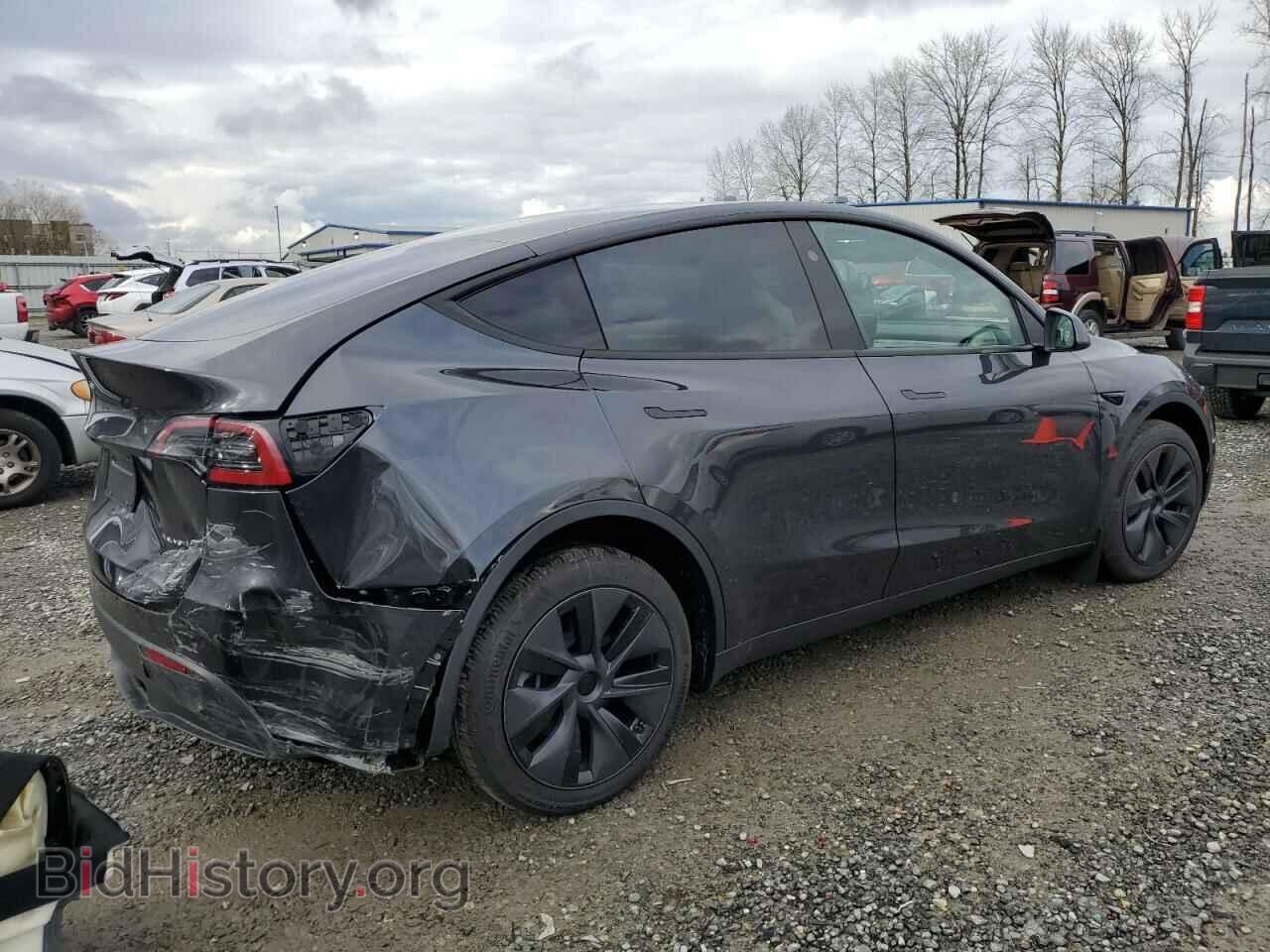 2024 TESLA MODEL Y - VIN: 7SAYGDEE5RF199560 - Photo 3