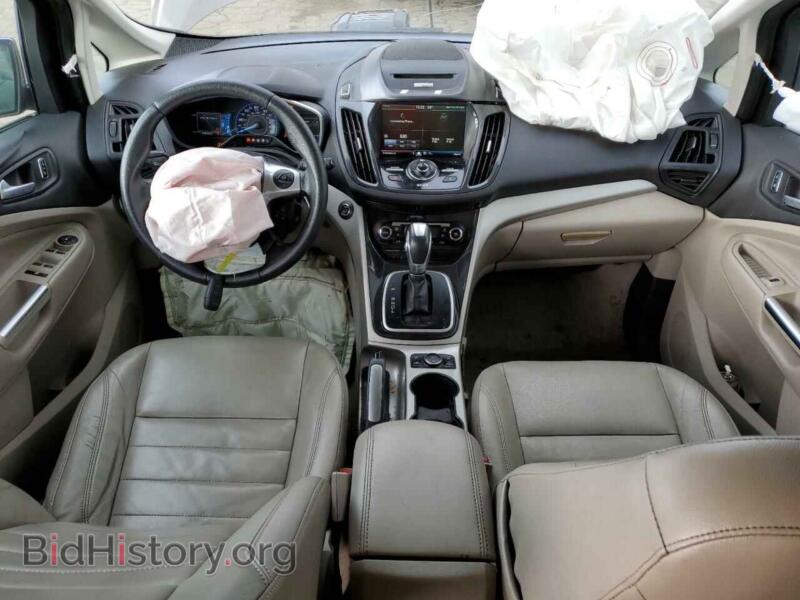 2014 Ford CMAX (VIN 1FADP5BU0EL521323) — photo 8 of 12