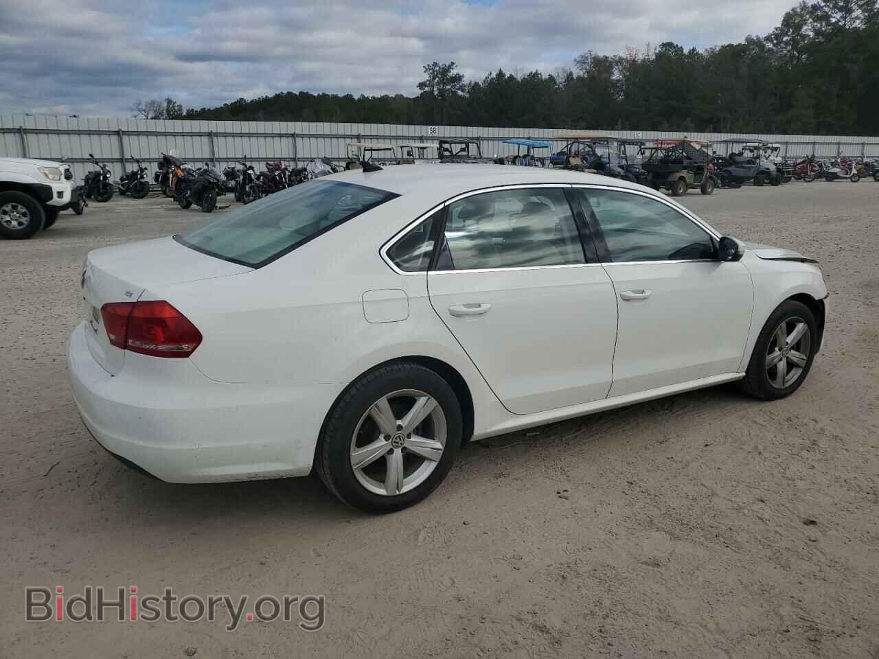 2013 VOLKSWAGEN PASSAT - VIN: 1VWBP7A38DC126792 - Фото 3