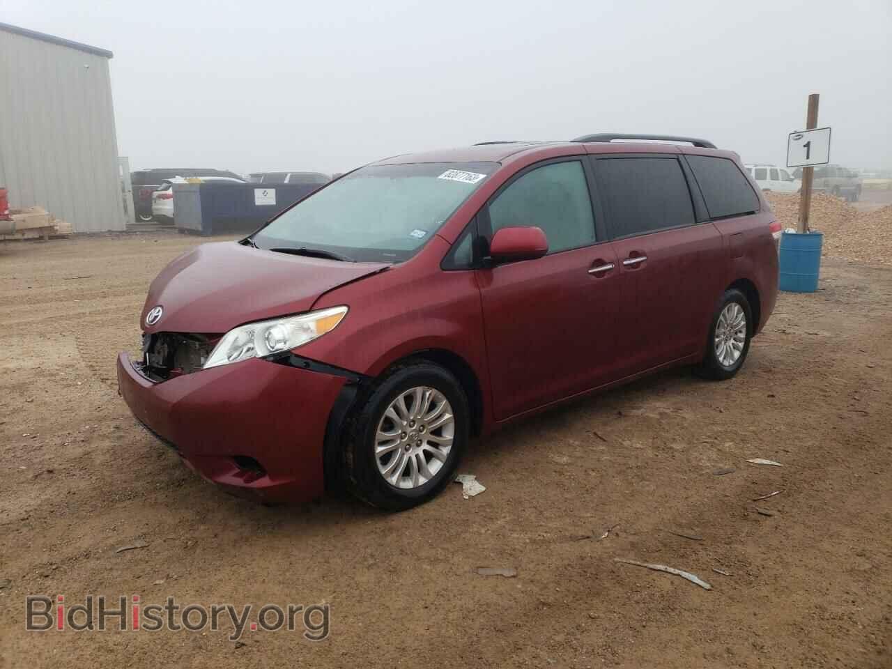 Photo 5TDYK3DC3BS077478 - TOYOTA All Models 2011