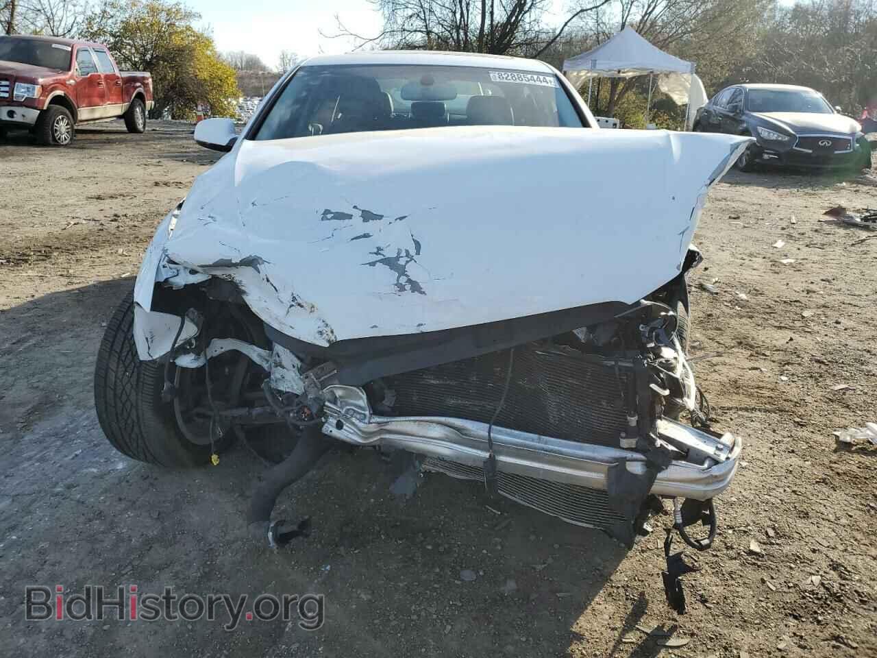 2016 AUDI A4 - VIN: WAUBFAFL5GN004991 - Photo 5