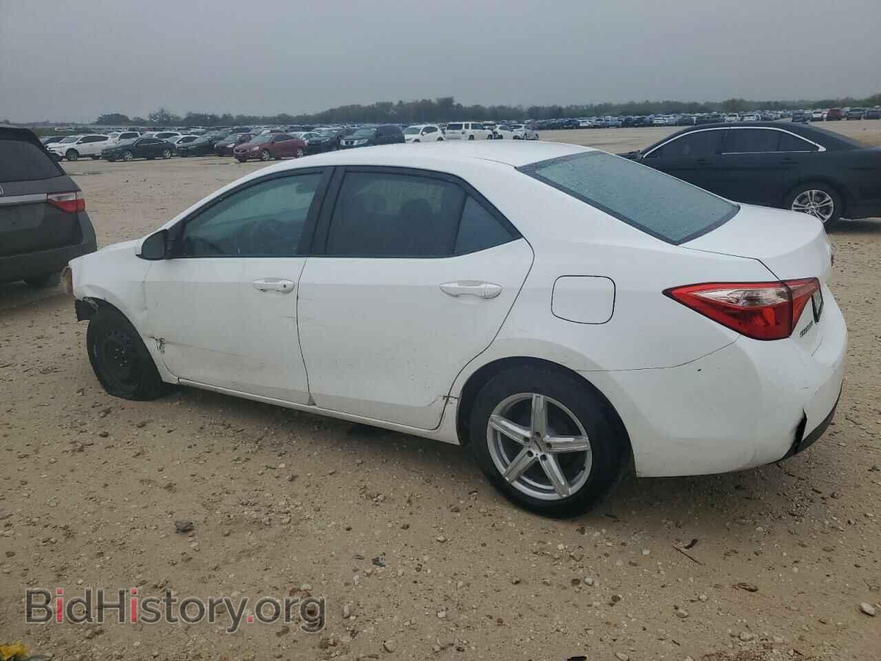 2017 TOYOTA COROLLA - VIN: 2T1BURHE2HC868164 - Фото 2