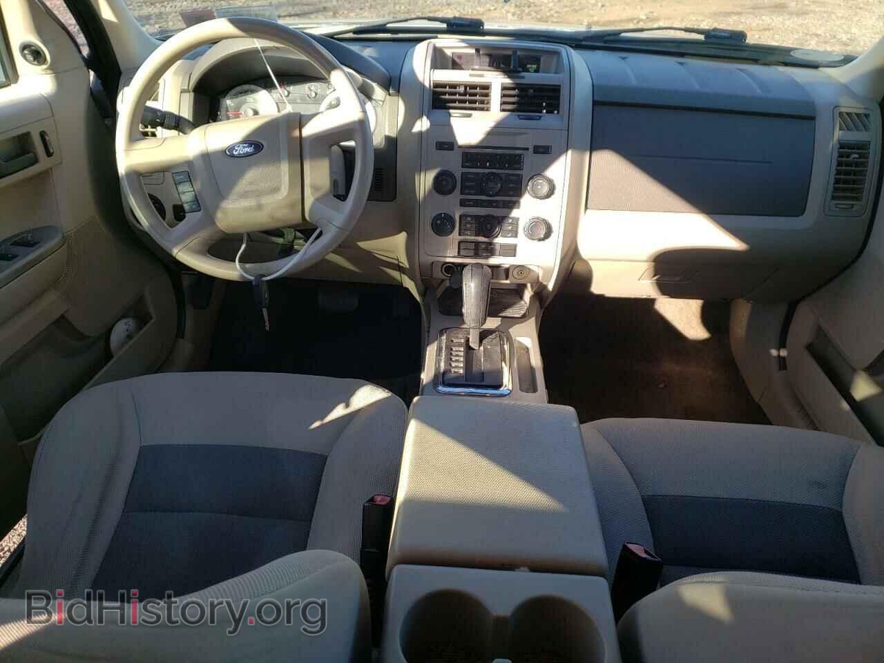 2008 FORD ESCAPE - VIN: 1FMCU93128KC45534 - Фото 8