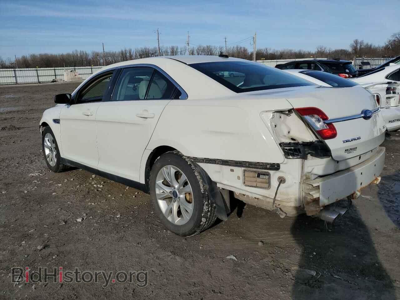 2011 FORD TAURUS - VIN: 1FAHP2EW6BG172797 - Photo 2