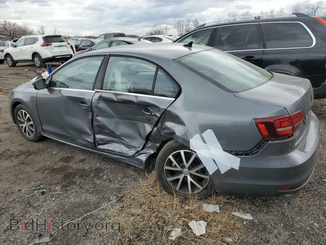 2018 VOLKSWAGEN JETTA - VIN: 3VWDB7AJ5JM233072 - Фото 2