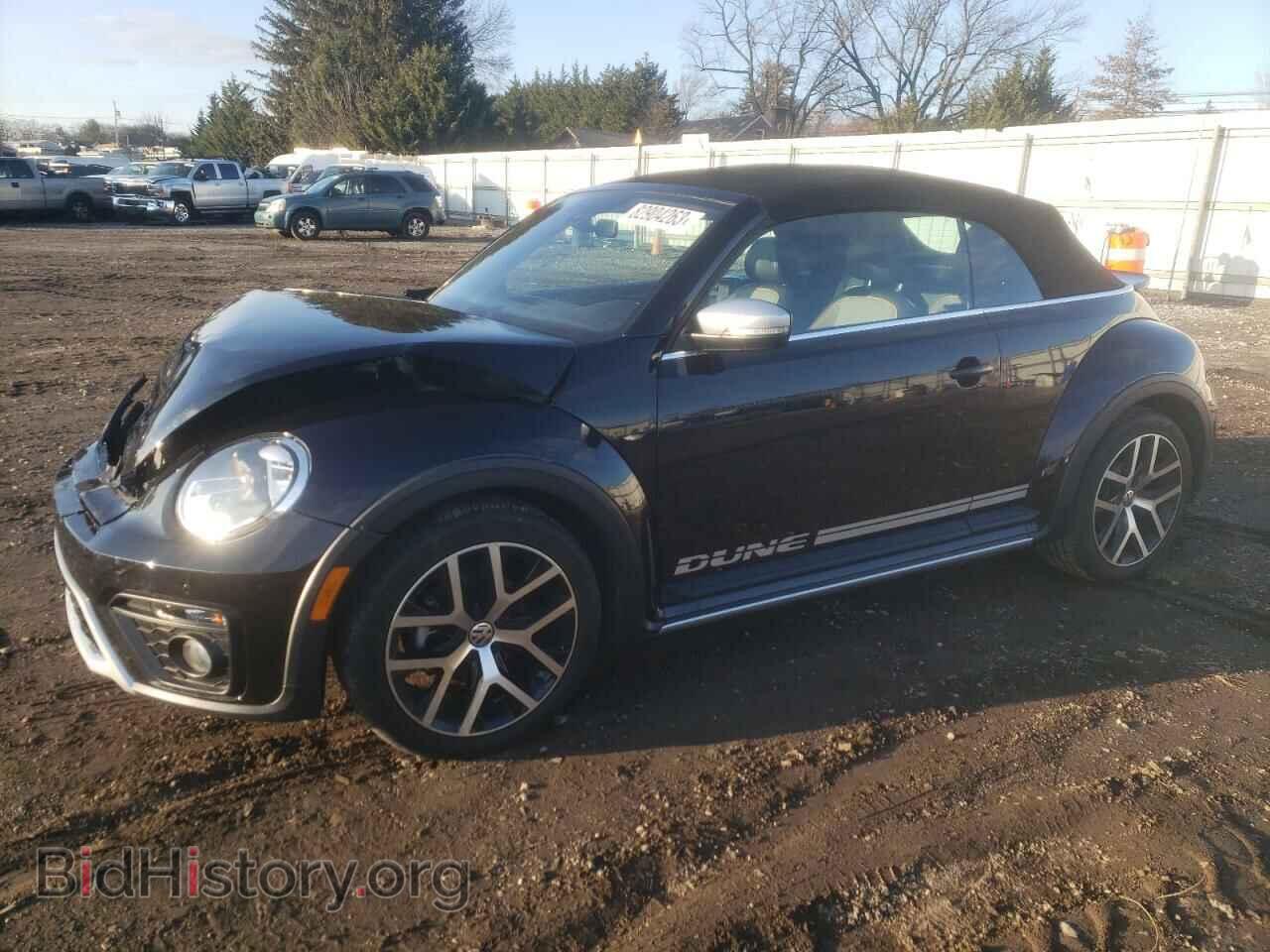 Photo 3VWT17AT6HM813862 - VOLKSWAGEN BEETLE 2017