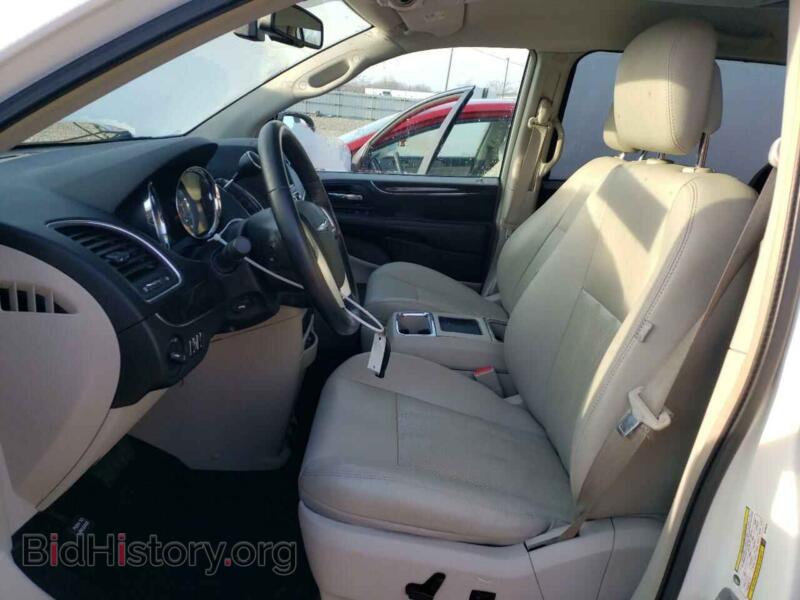 2011 Chrysler MINIVAN (VIN 2A4RR8DG2BR786020) — photo 7 of 13