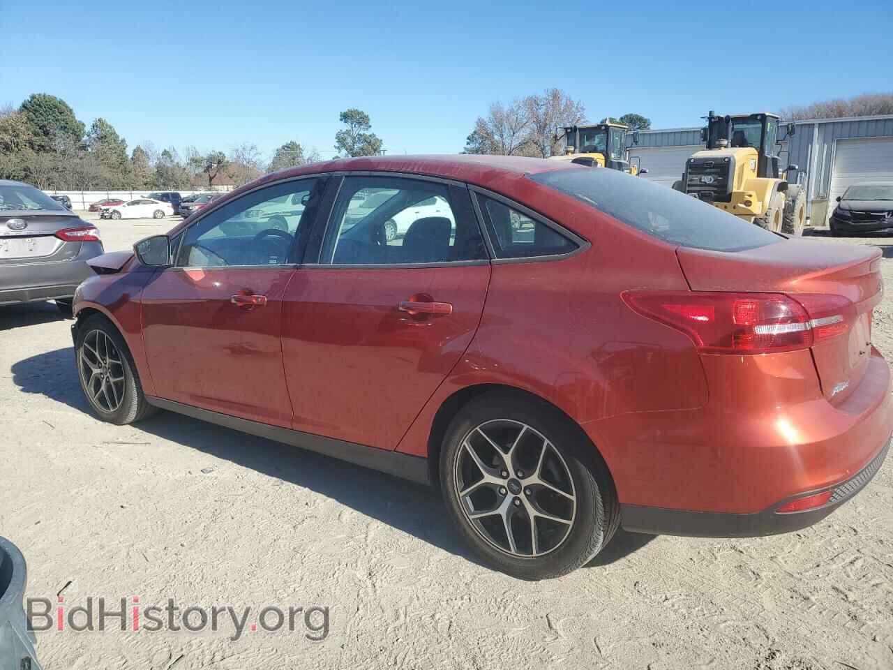 2018 FORD FOCUS - VIN: 1FADP3FE9JL323132 - Фото 2