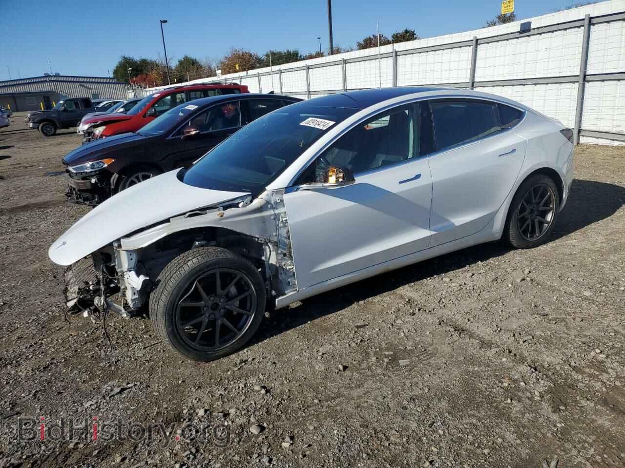 Фотография 5YJ3E1EB7JF088899 - TESLA MODEL 3 2018