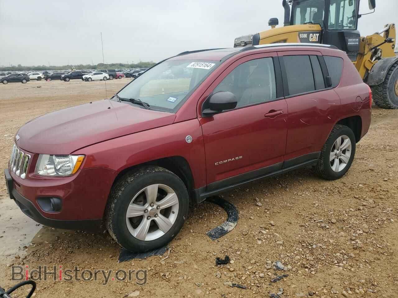 Photo 1J4NF5FB5BD169513 - JEEP COMPASS 2011