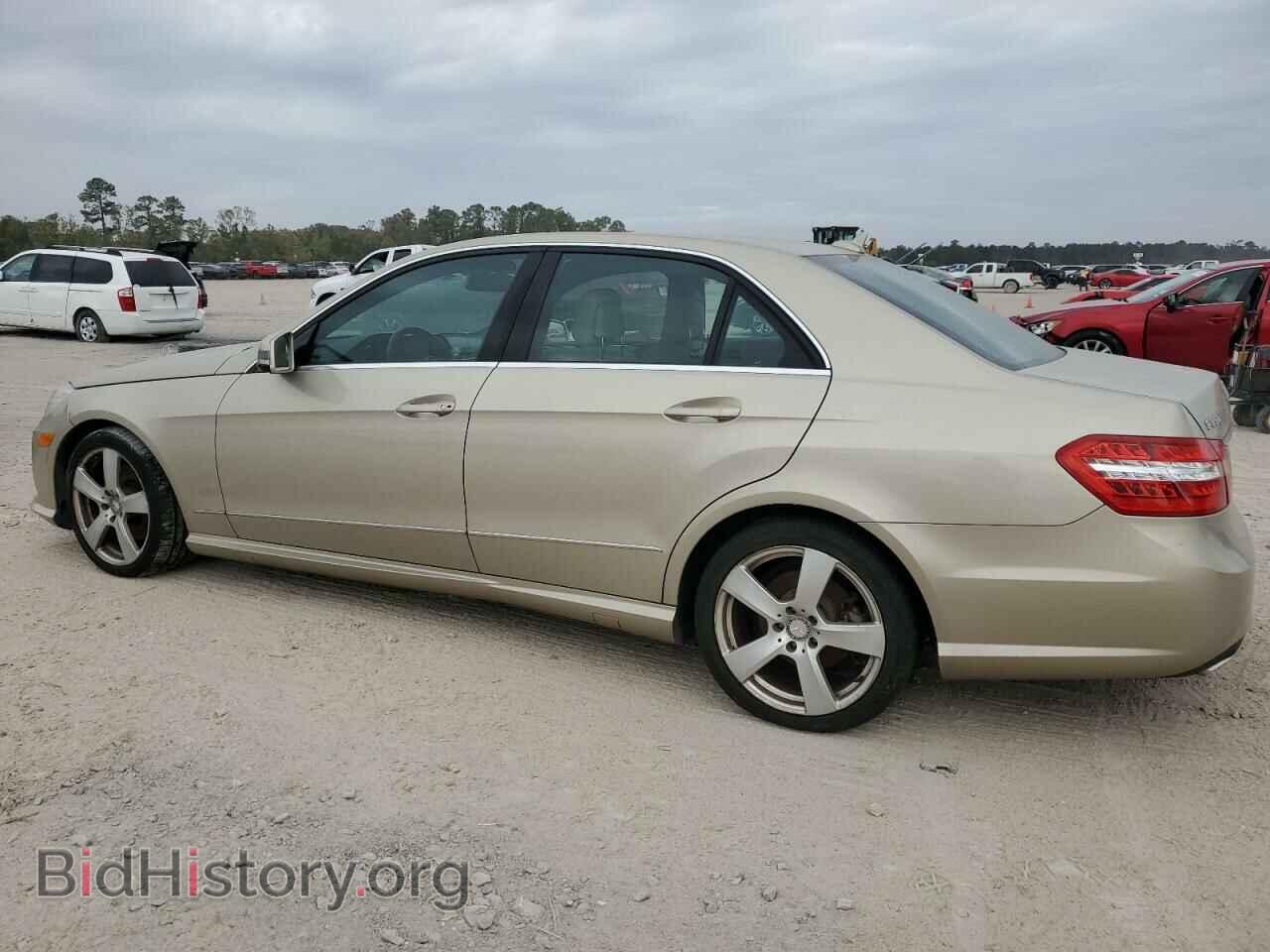 2011 MERCEDES-BENZ E-CLASS - VIN: WDDHF8HB2BA263650 - Фото 2