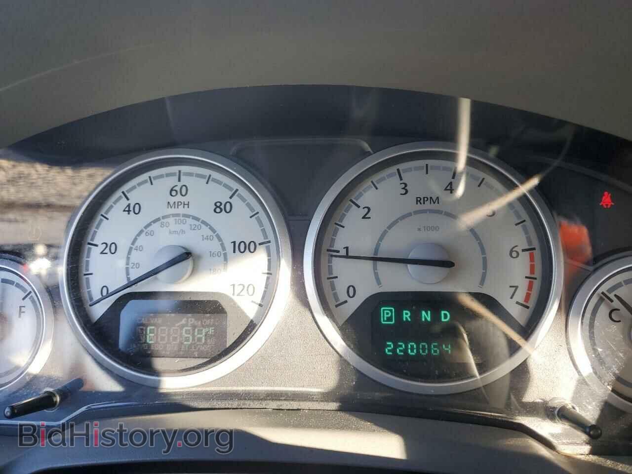 2008 CHRYSLER MINIVAN - VIN: 2A8HR44H58R115221 - Фото 9