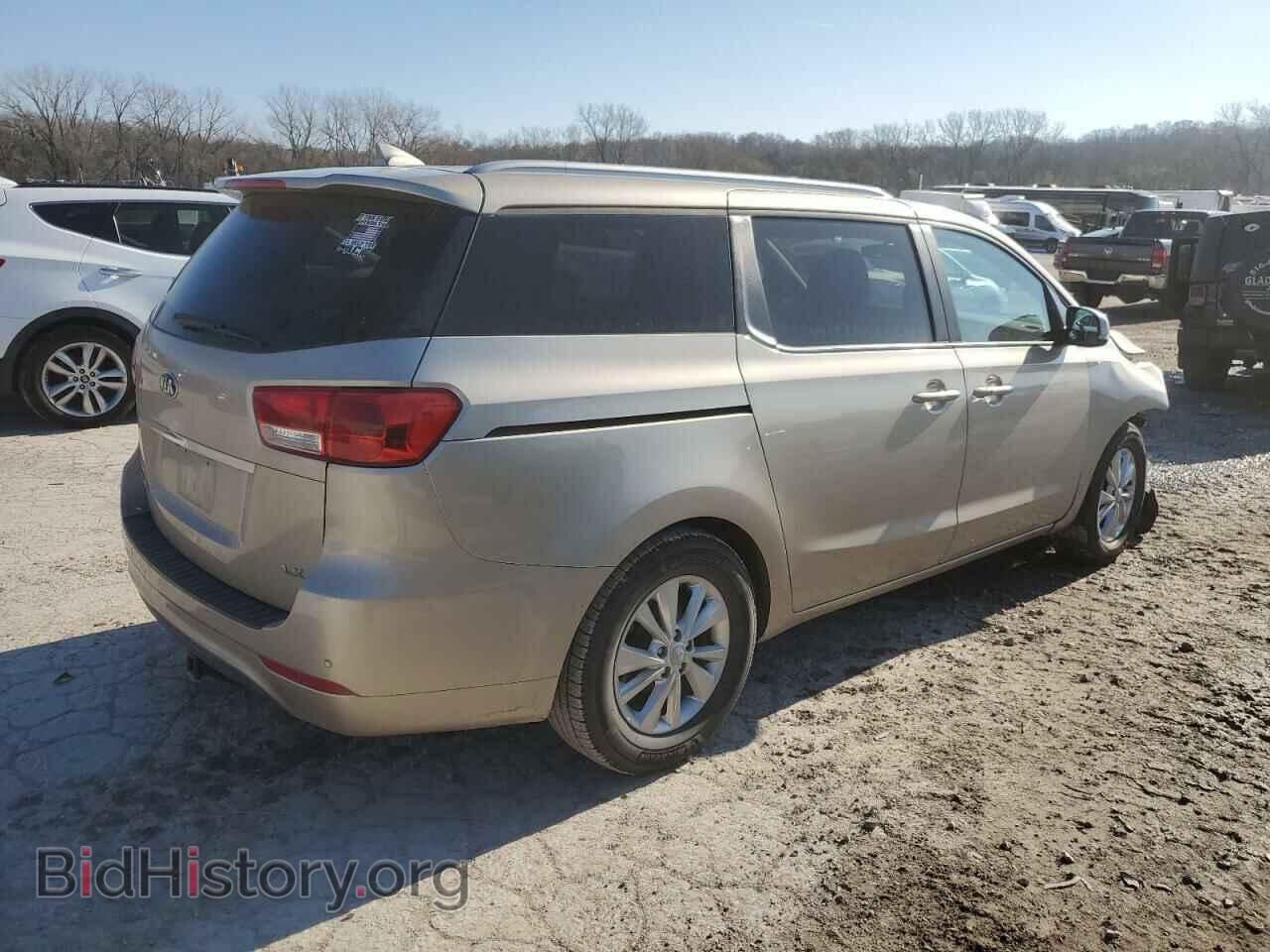 2017 KIA All Models - VIN: KNDMB5C13H6240620 - Фото 3
