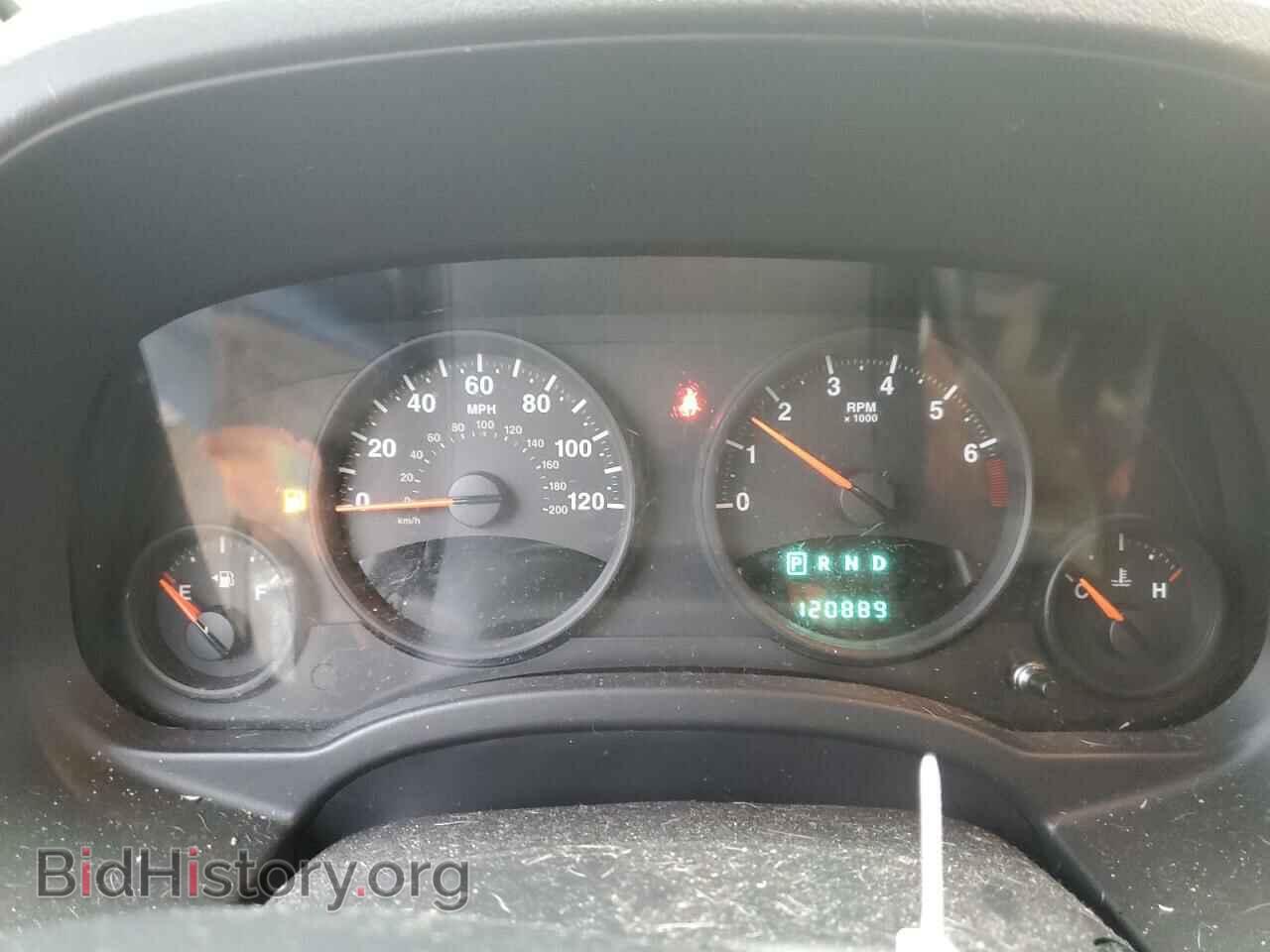 2010 JEEP COMPASS - VIN: 1J4NT1FA6AD620729 - Фото 9