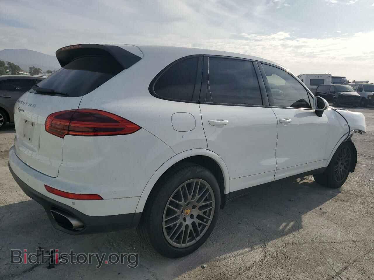 2017 PORSCHE CAYENNE - VIN: WP1AA2A26HKA84675 - Фото 3