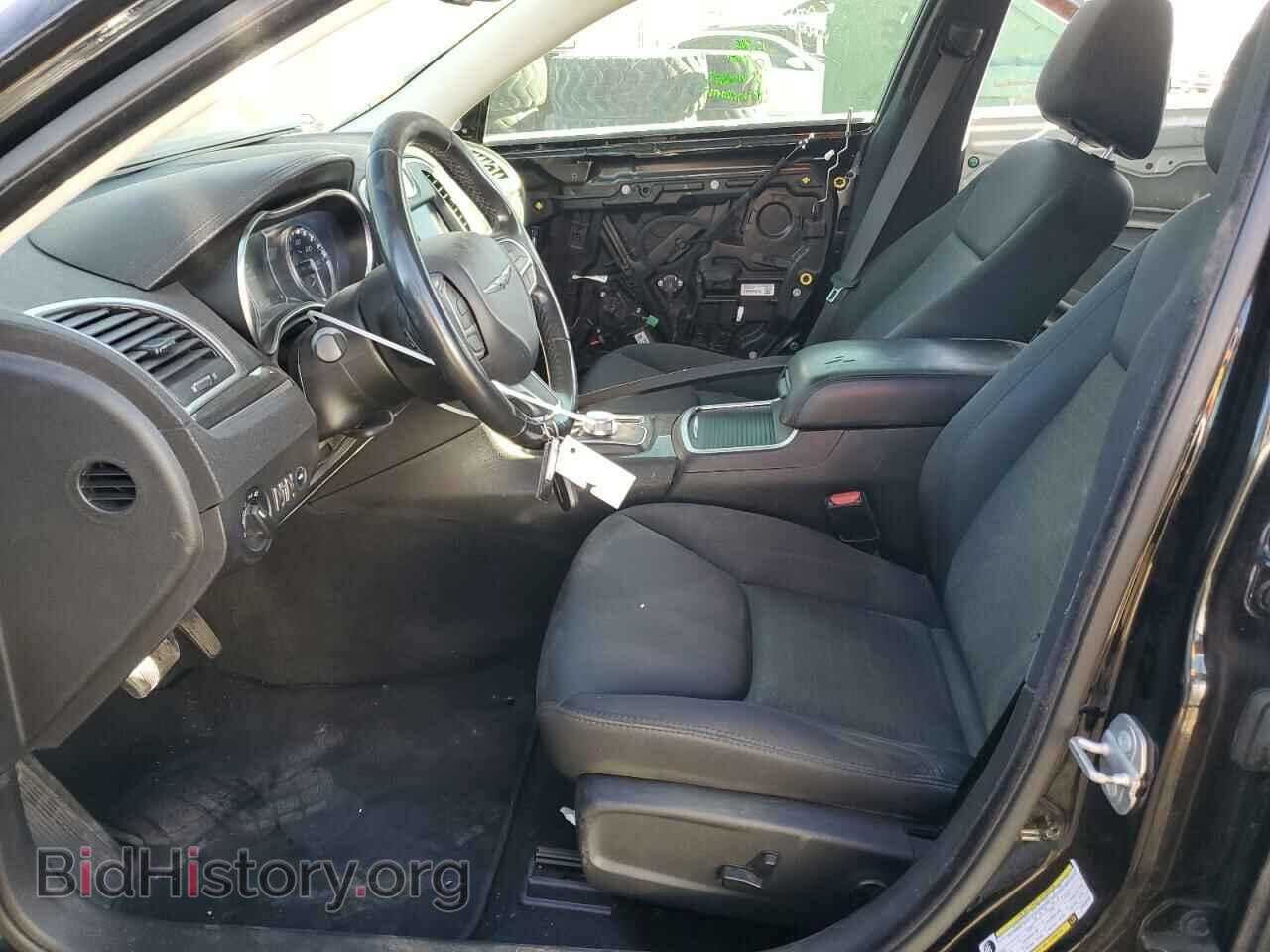 2020 CHRYSLER 300 - VIN: 2C3CCAAG3LH220629 - Фото 7