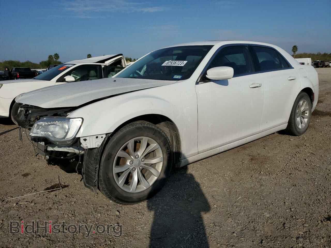 Фотография 2C3CCAAGXGH223663 - CHRYSLER 300 2016