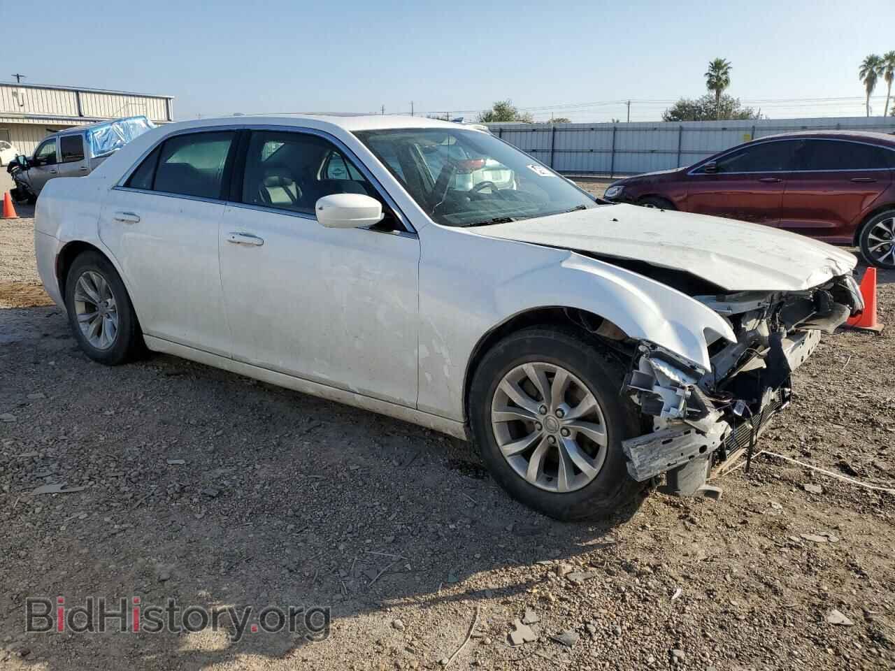 2016 CHRYSLER 300 - VIN: 2C3CCAAGXGH223663 - Фото 4