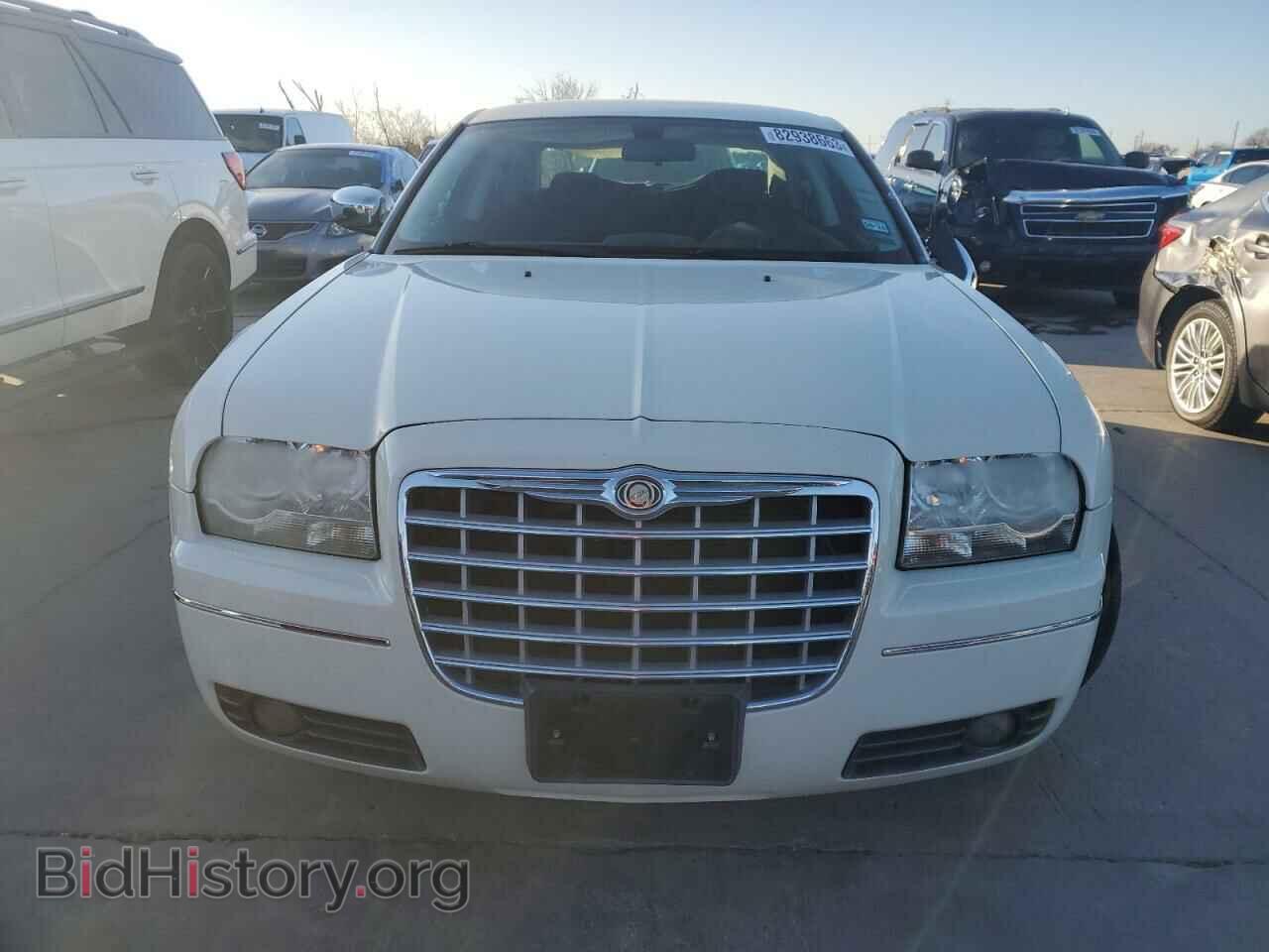 2010 CHRYSLER 300 - VIN: 2C3CA4CDXAH173686 - Фото 5