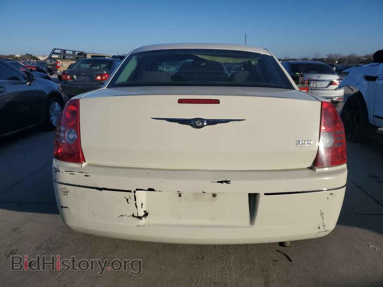 2010 CHRYSLER 300 - VIN: 2C3CA4CDXAH173686 - Фото 6