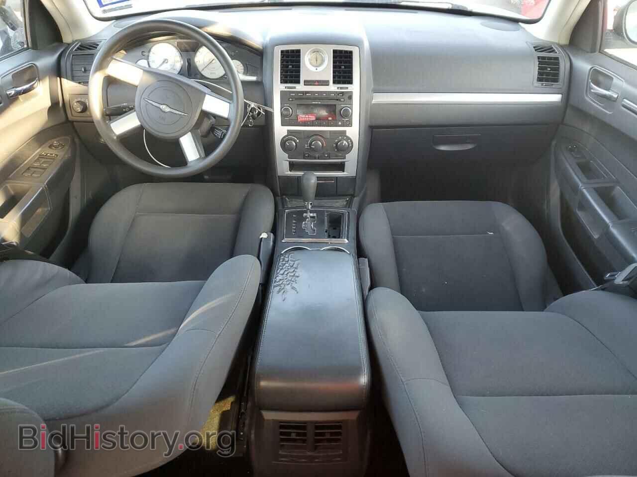 2010 CHRYSLER 300 - VIN: 2C3CA4CDXAH173686 - Фото 8