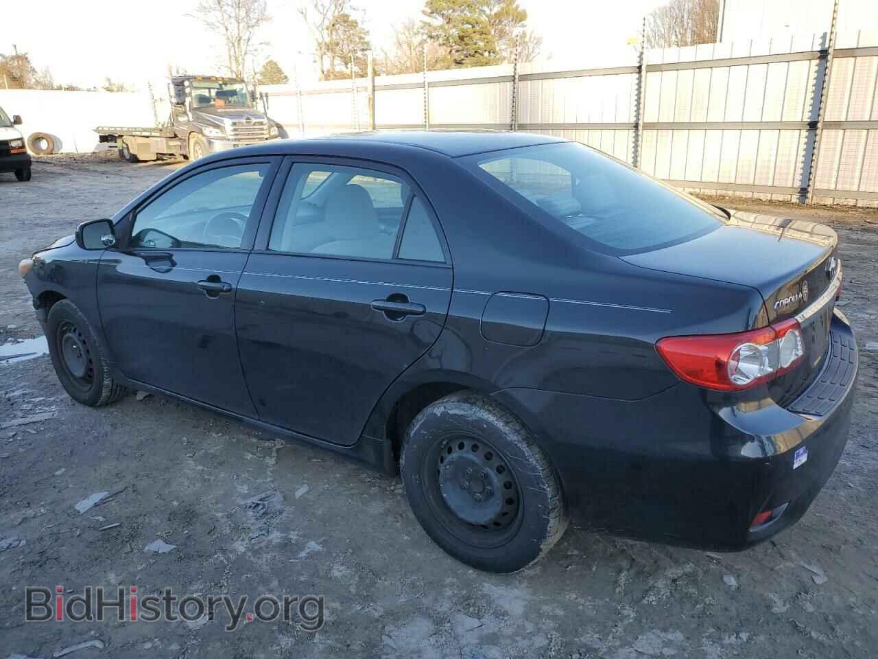 2011 TOYOTA COROLLA - VIN: 2T1BU4EEXBC584165 - Фото 2