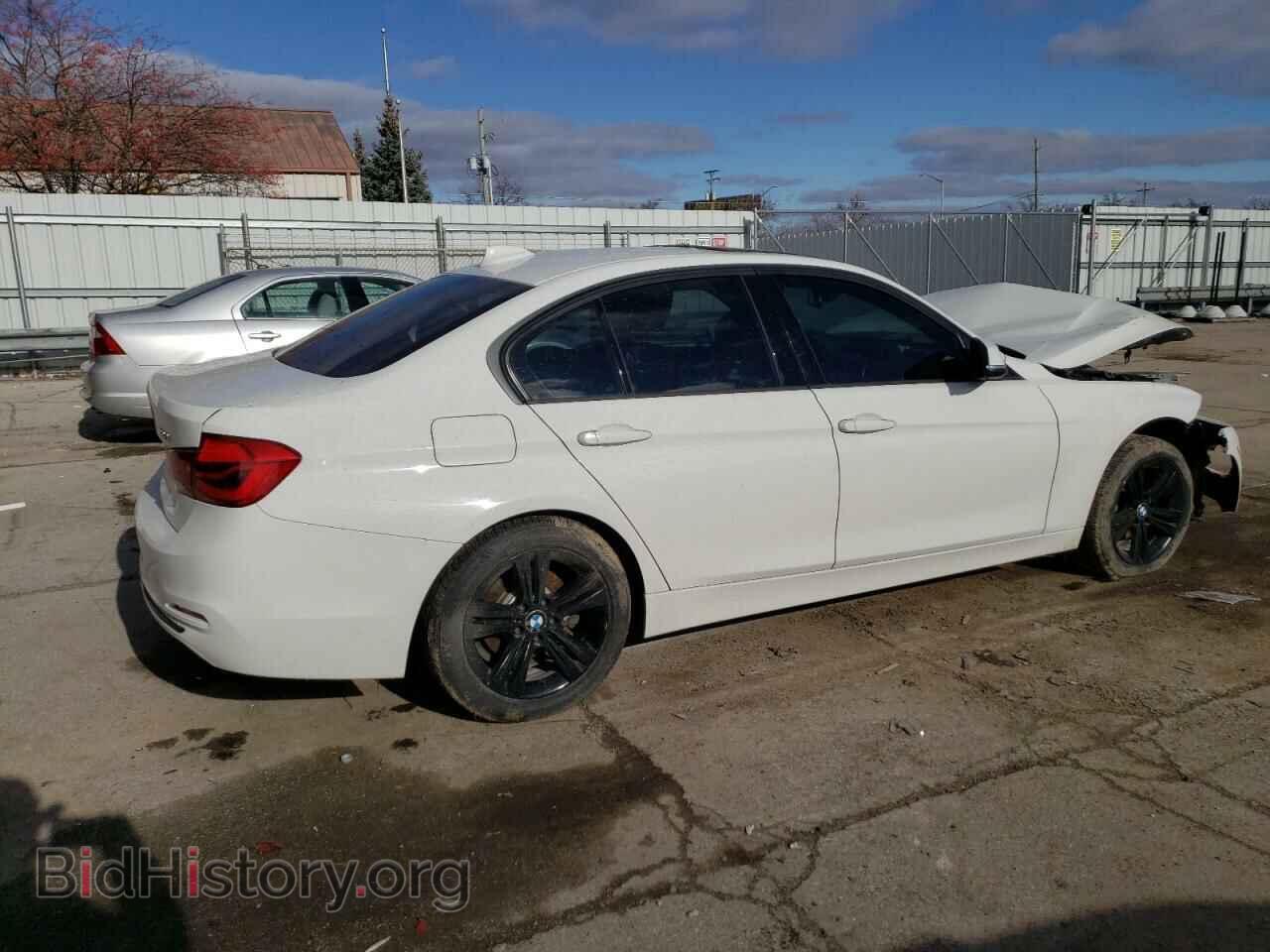 2016 BMW 3 SERIES - VIN: WBA8E3G51GNU04555 - Фото 3