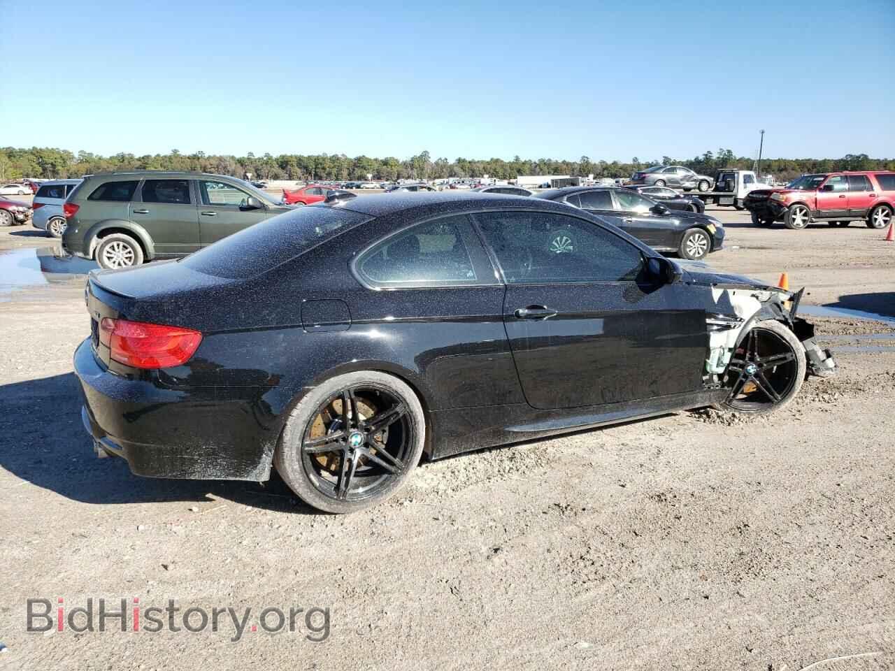 2011 BMW M3 - VIN: WBSKG9C58BE797497 - Фото 3