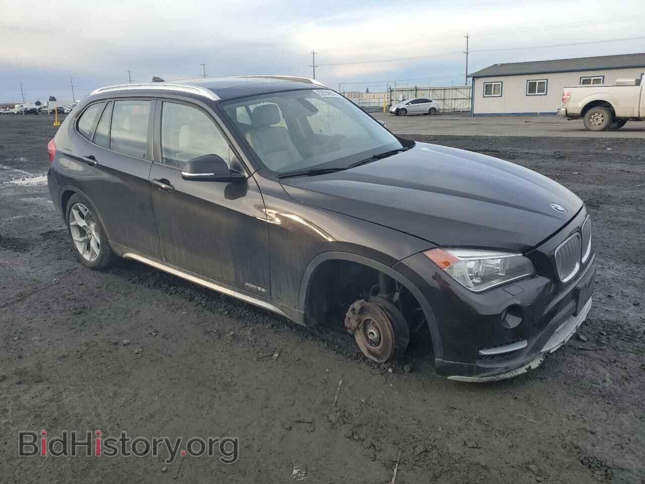 2015 BMW X1 - VIN: WBAVL1C57FVY40537 - Фото 4