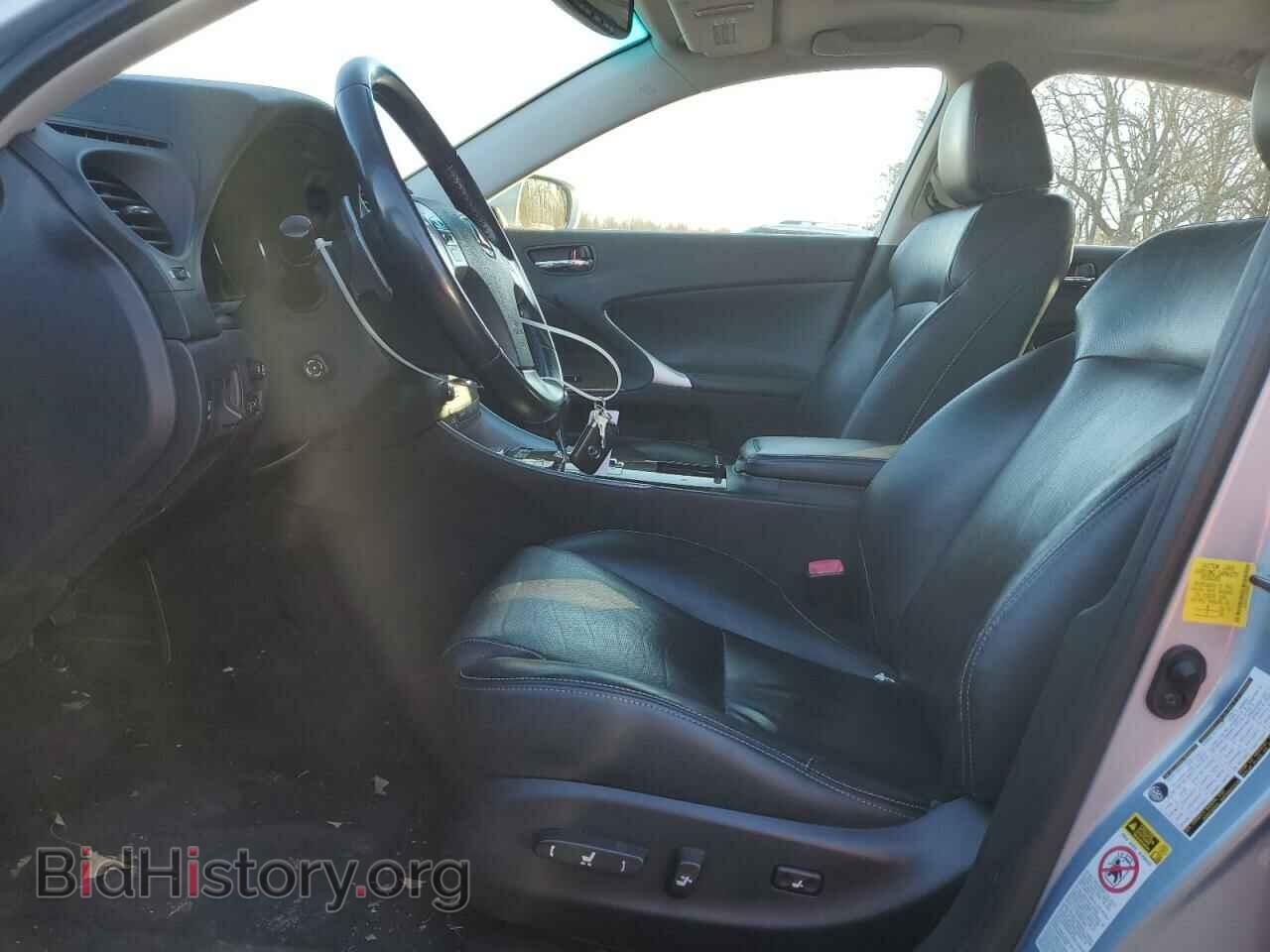 2011 LEXUS IS - VIN: JTHCF5C29B5052737 - Photo 7