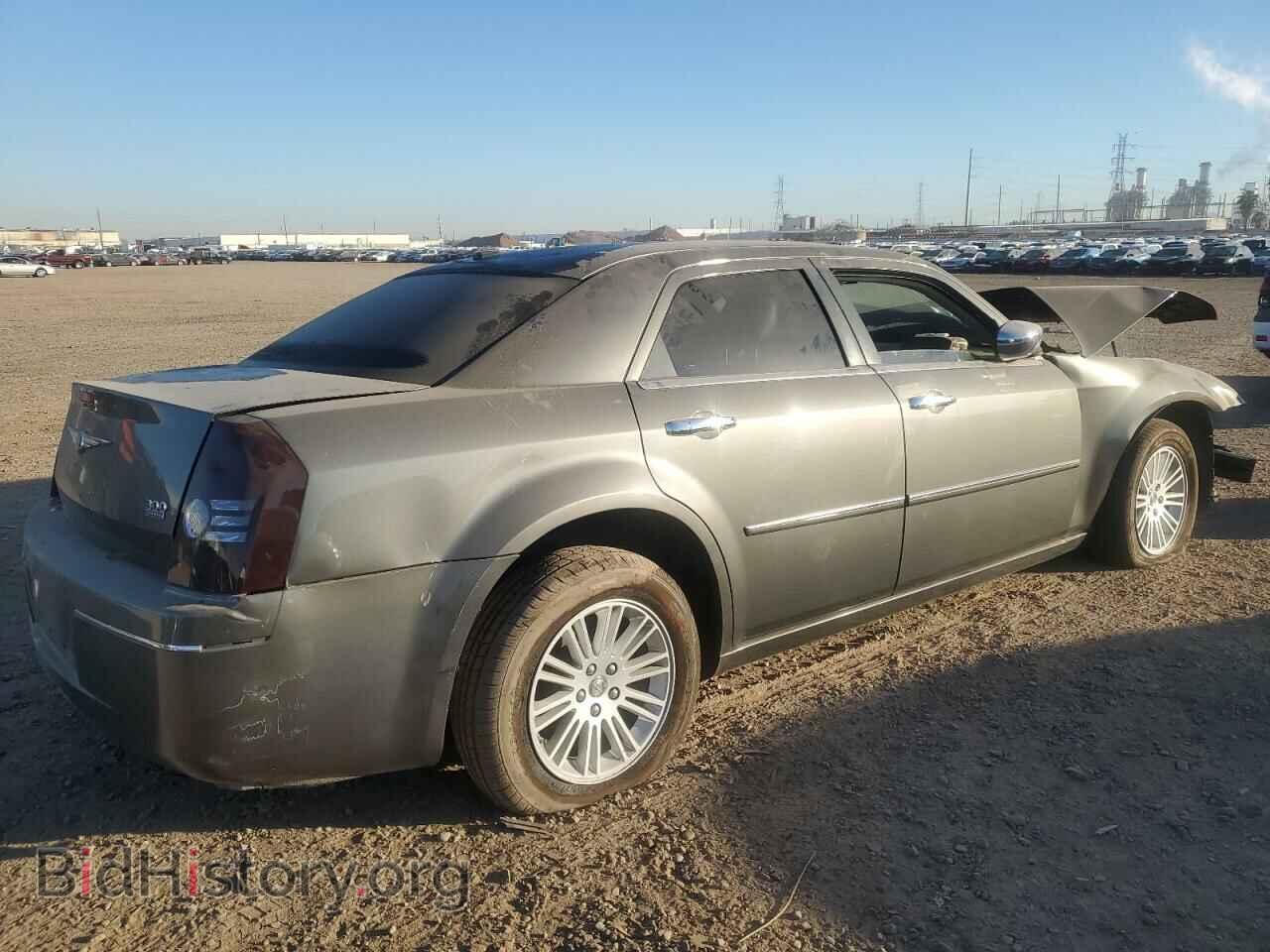 2010 CHRYSLER 300 - VIN: 2C3CA5CV8AH104526 - Фото 3