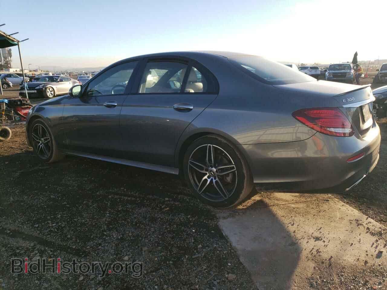 2019 MERCEDES-BENZ E-CLASS - VIN: WDDZF4JB0KA553392 - Фото 2