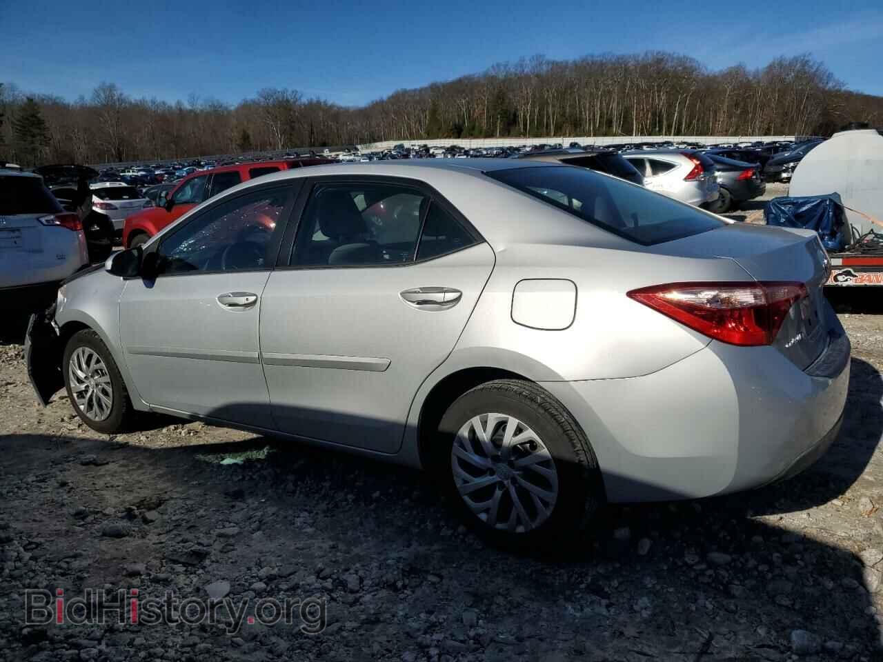 2017 TOYOTA COROLLA - VIN: 5YFBURHE2HP570472 - Фото 2