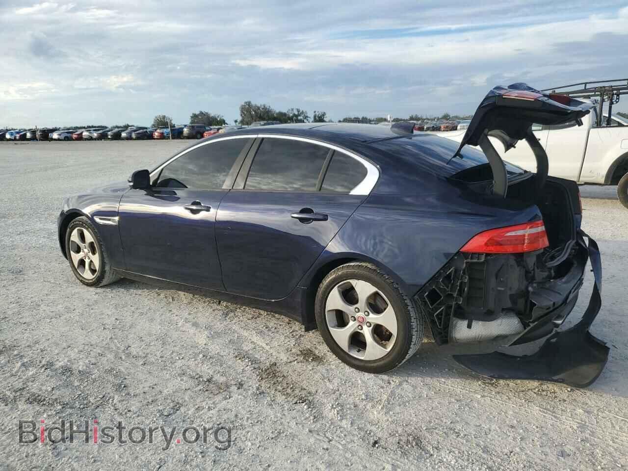 2017 JAGUAR XE - VIN: SAJAR4BG2HA972444 - Фото 2
