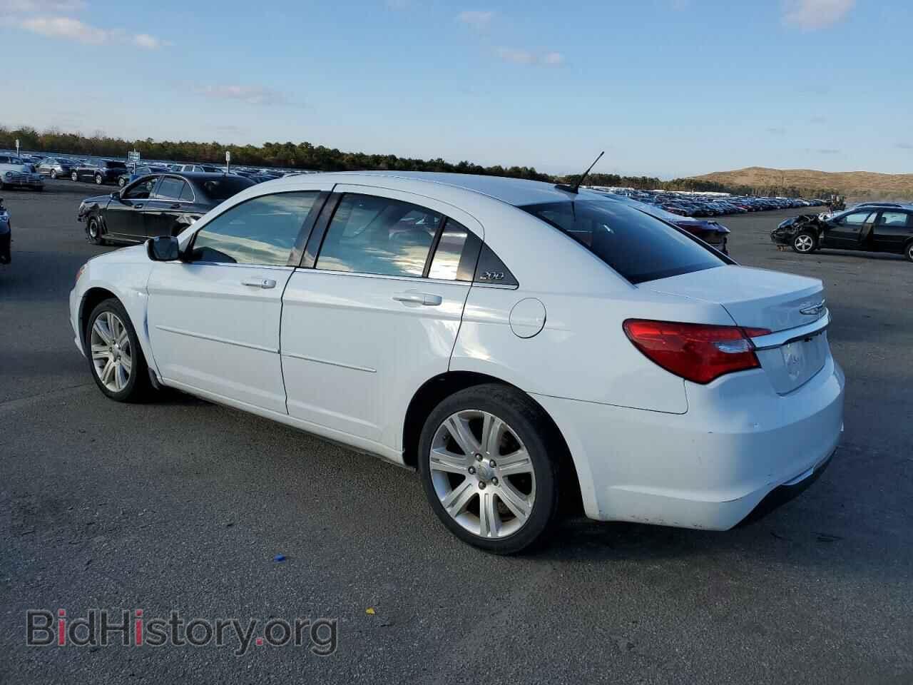 2013 CHRYSLER 200 - VIN: 1C3CCBBB4DN656438 - Фото 2