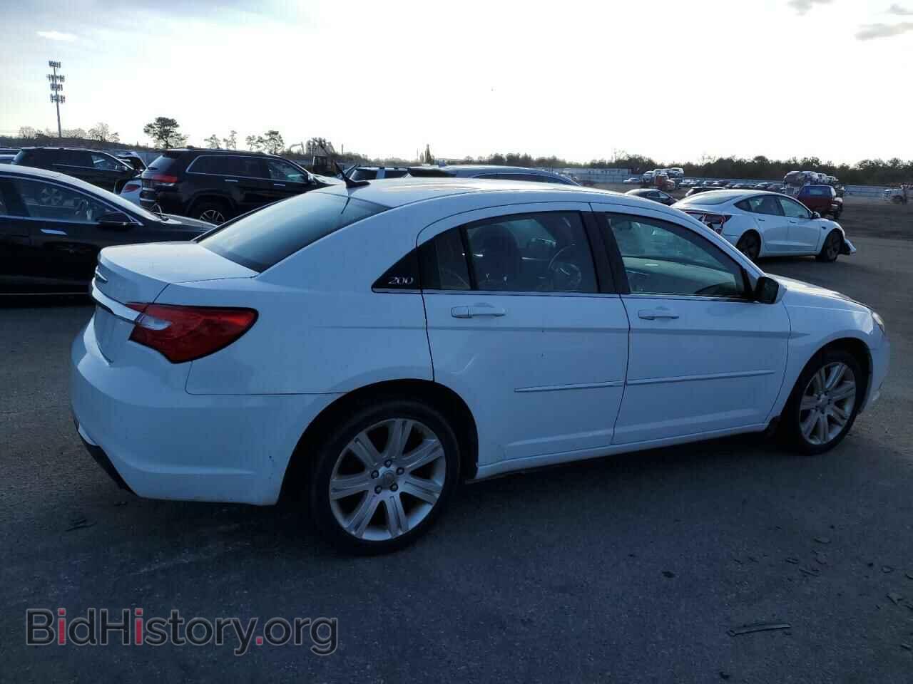 2013 CHRYSLER 200 - VIN: 1C3CCBBB4DN656438 - Фото 3