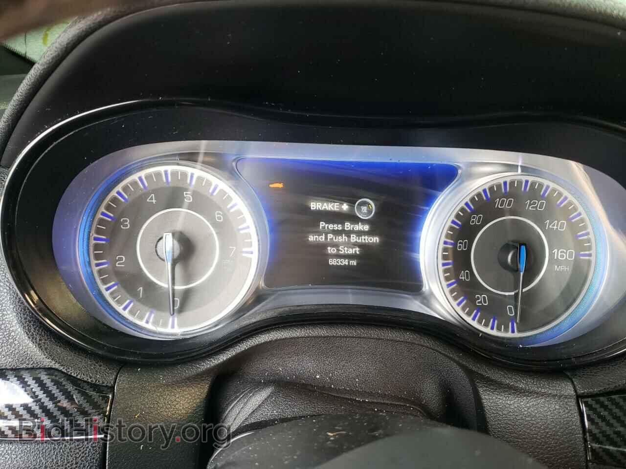 2017 CHRYSLER 300 - VIN: 2C3CCABG3HH513839 - Фото 9