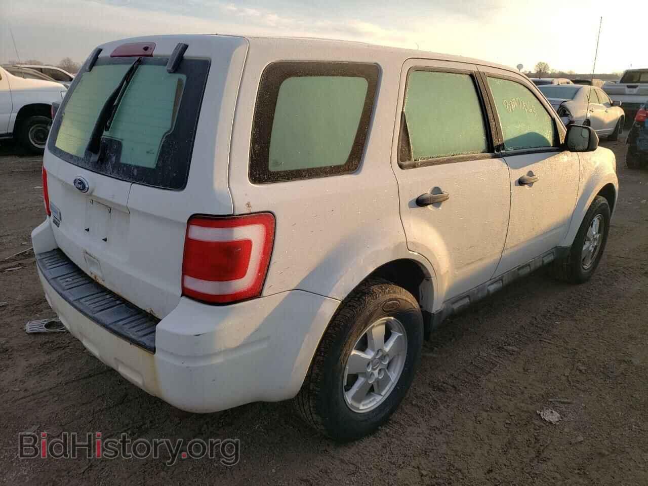 2010 FORD ESCAPE - VIN: 1FMCU0C71AKC66655 - Фото 3