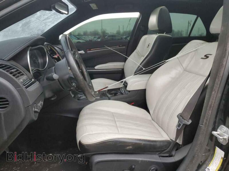 2017 Chrysler 300 (VIN 2C3CCAGG7HH541894) — photo 7 of 12