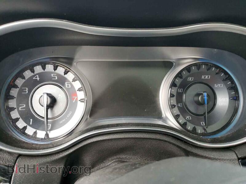 2017 Chrysler 300 (VIN 2C3CCAGG7HH541894) — photo 9 of 12