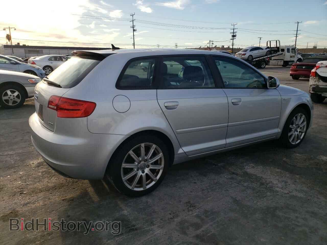 2010 AUDI A3 - VIN: WAUKEAFM2AA015859 - Фото 3