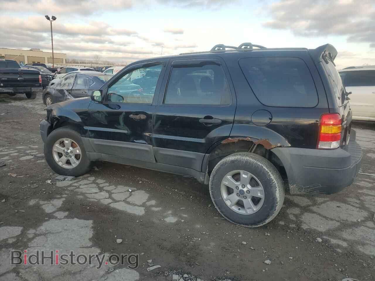 2005 FORD ESCAPE - VIN: 1FMYU93185KA11755 - Фото 2
