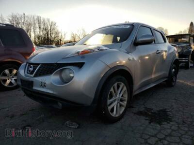 2011 Nissan JUKE S, серебристый — VIN JN8AF5MR5BT018072, Copart