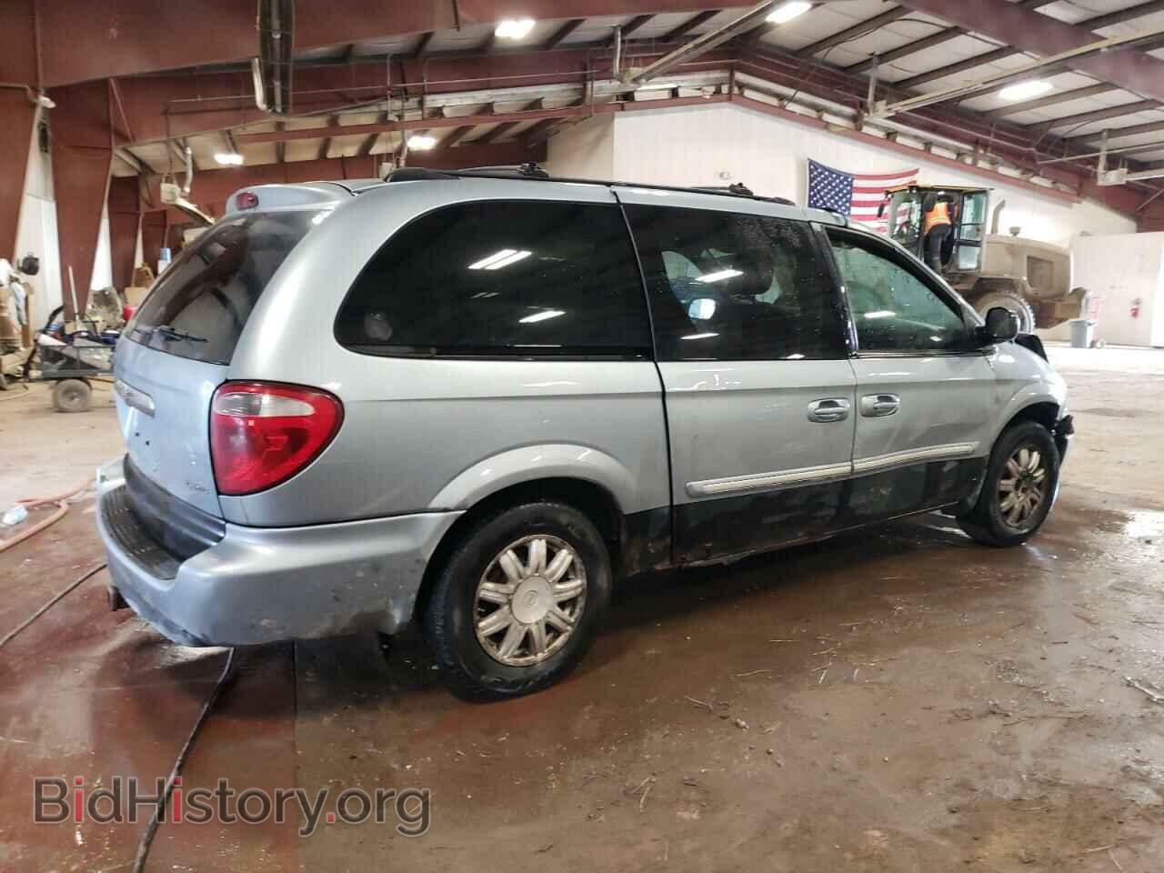 2005 CHRYSLER MINIVAN - VIN: 2C8GP54L35R548372 - Фото 3