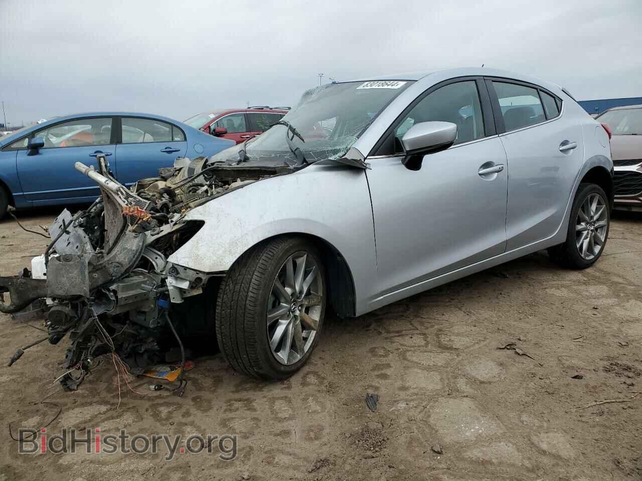 Фотография 3MZBN1L36JM275549 - MAZDA 3 2018
