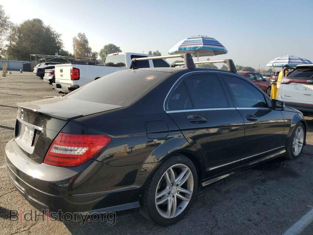 2013 MERCEDES-BENZ C-CLASS - VIN: WDDGF4HB2DA776520 - Фото 3