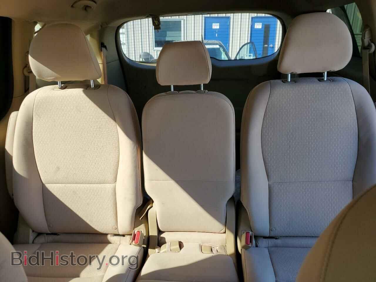 2018 KIA All Models - VIN: KNDMB5C19J6363473 - Photo 10