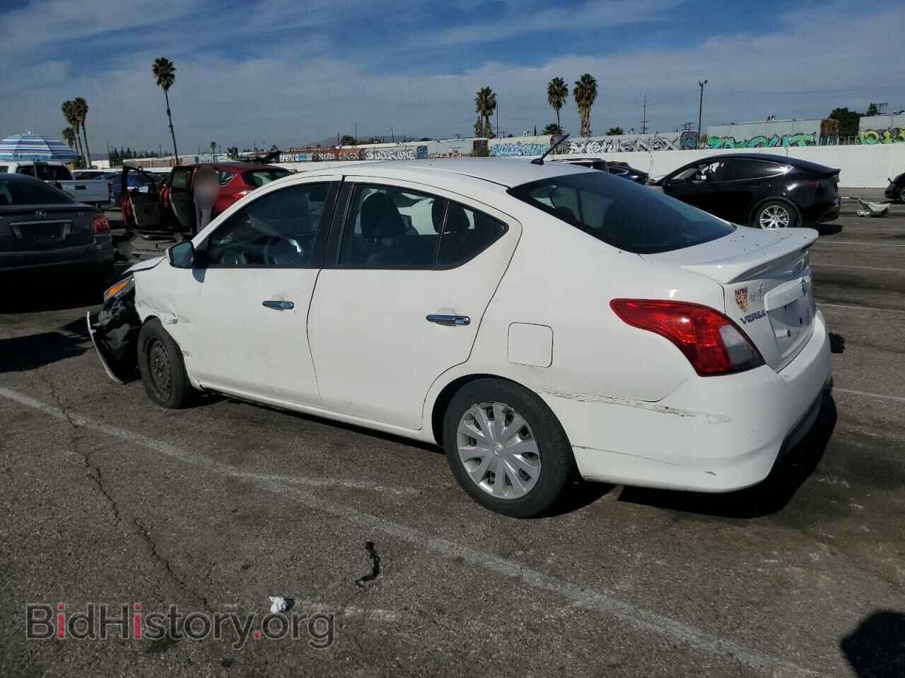 2017 NISSAN VERSA - VIN: 3N1CN7AP3HL815569 - Фото 2